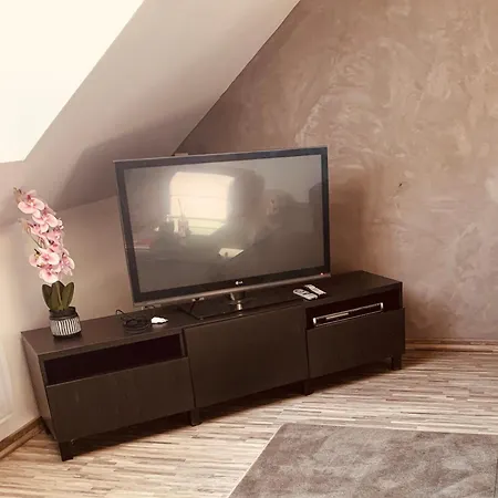 Country house Et Jardin Village Au Bord De L Eau Cour Et Garage Prives Marcilly-sur-Seine