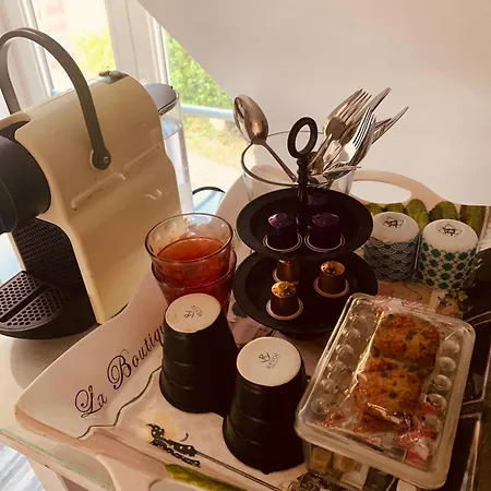 Et Jardin Village Au Bord De L Eau Cour Et Garage Prives Country house *