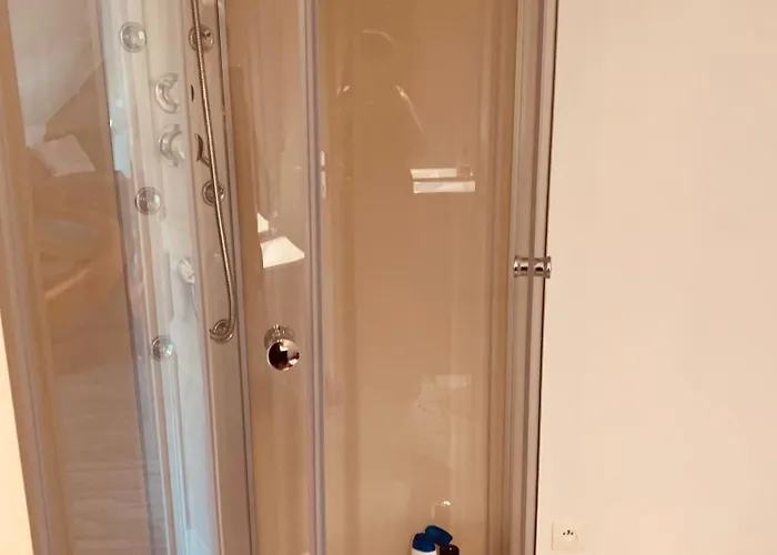 Et Jardin Village Au Bord De L Eau Cour Et Garage Prives Country house